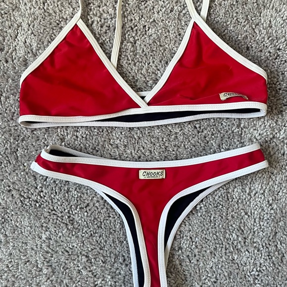 Chooks la red and white bikini - Picture 2 of 4